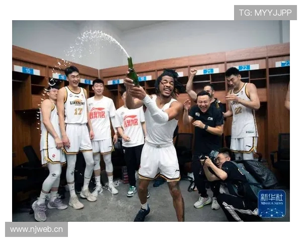 体育明星赛后更衣室庆祝画面的传播力